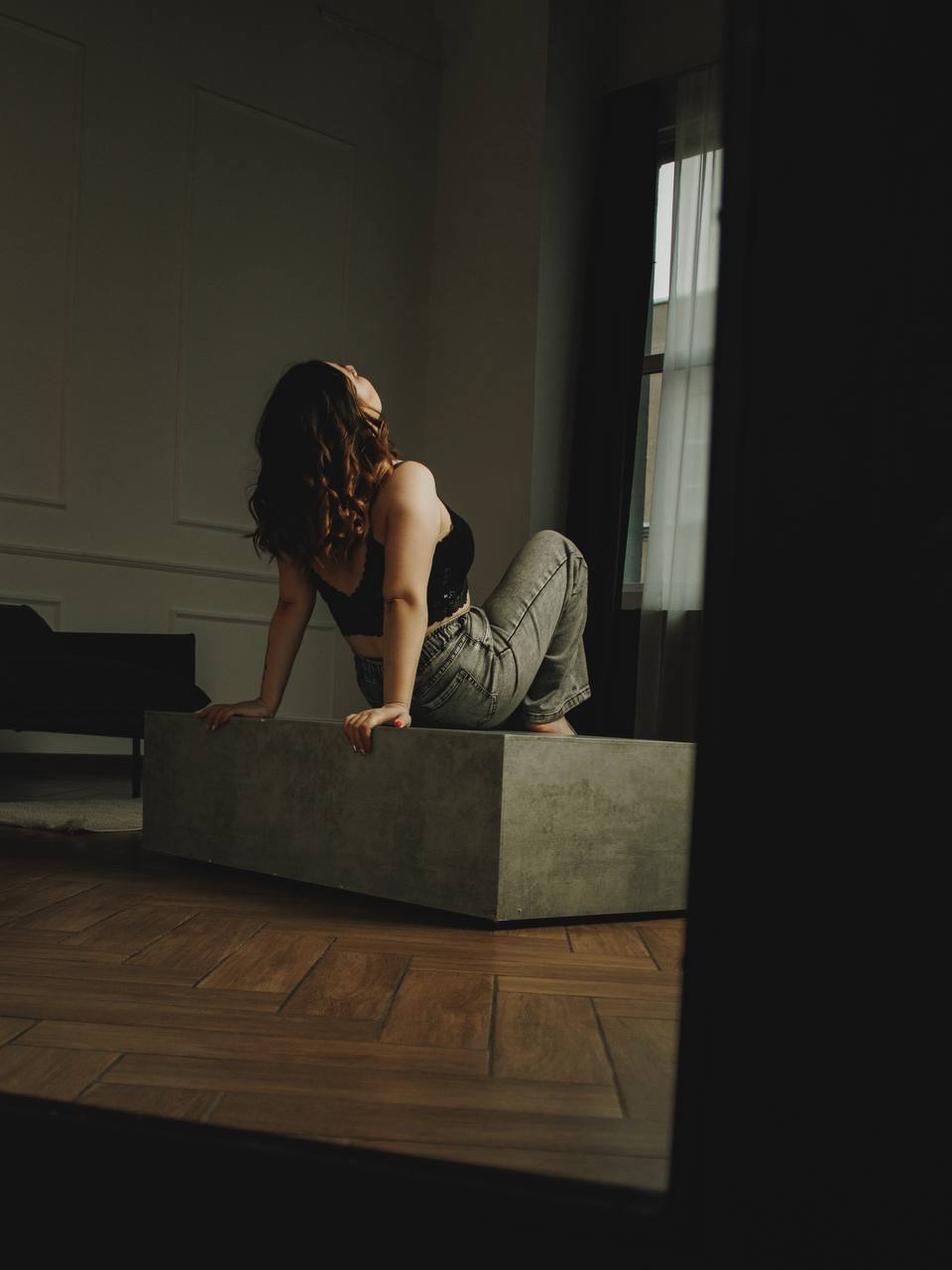 Шлюха Алена 23 лет сделает качественно минет в презервативе и примет у себя в Любой район