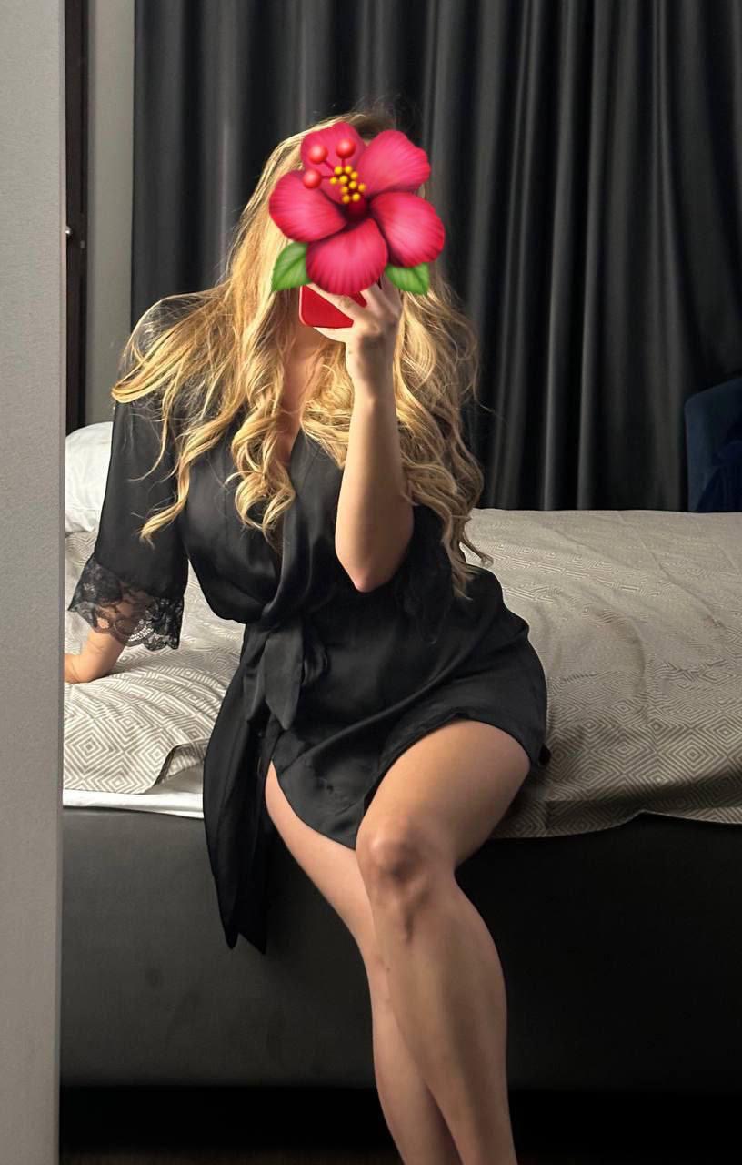 Индивидуалка Алисия стройная исполнит игрушки и примет у себя