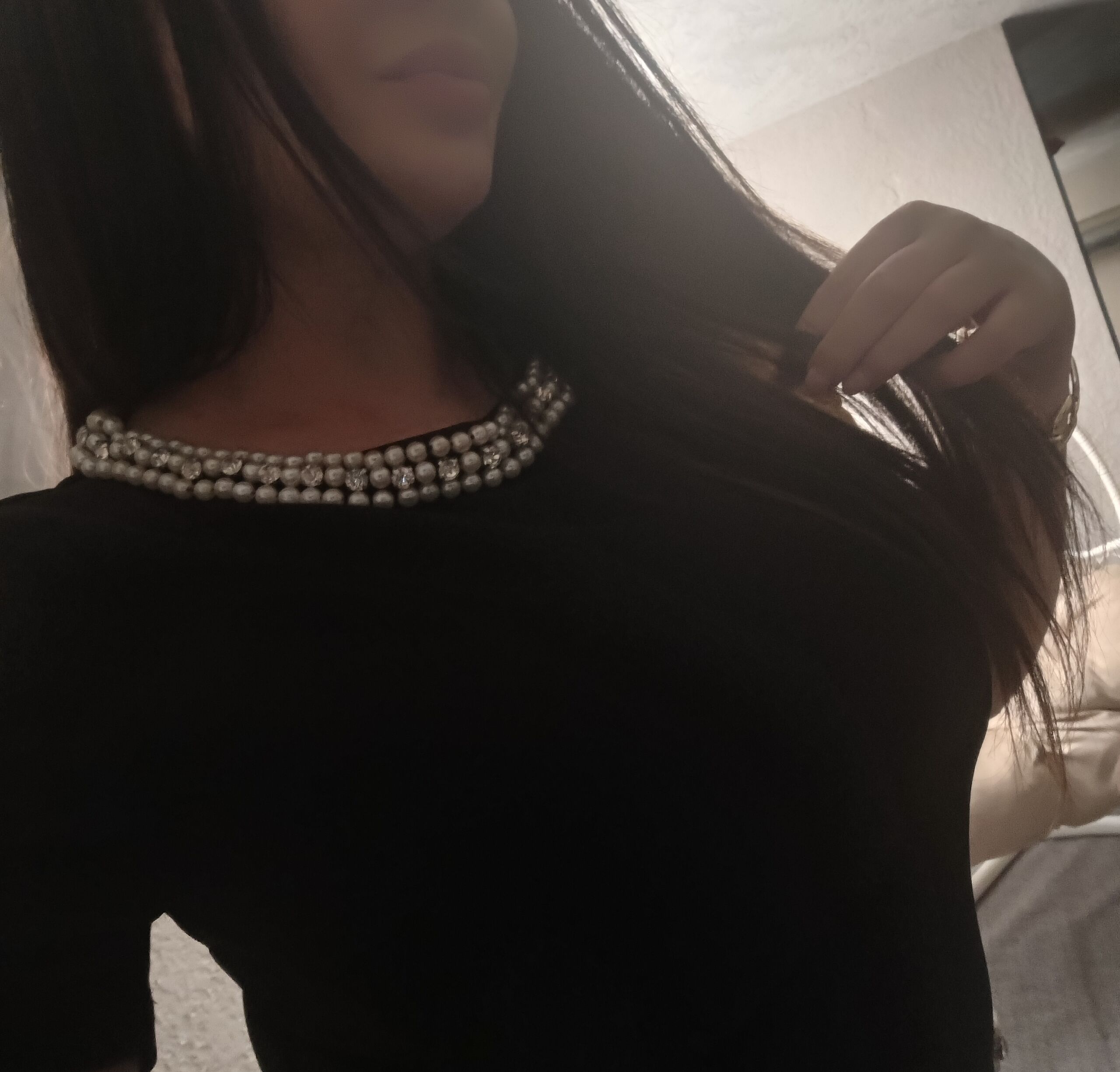 Индивидуалка Кира не салон стройная сделает с удовольствием куннилингус и пригласит к себе в Любой район