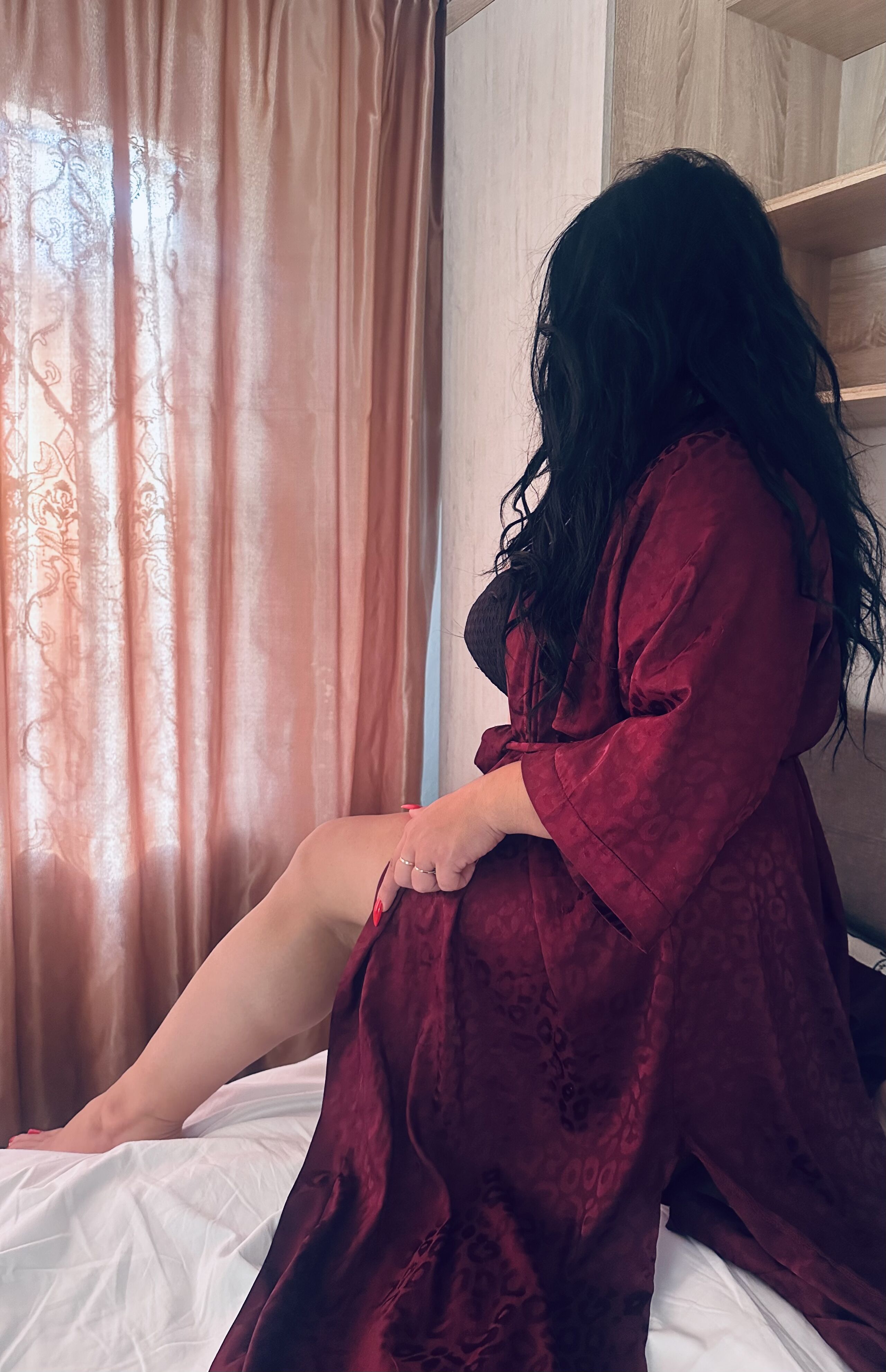 Девушка по вызову Рима с 5 размером груди сделает с удовольствием эскорт и позовет в гости в Любой район