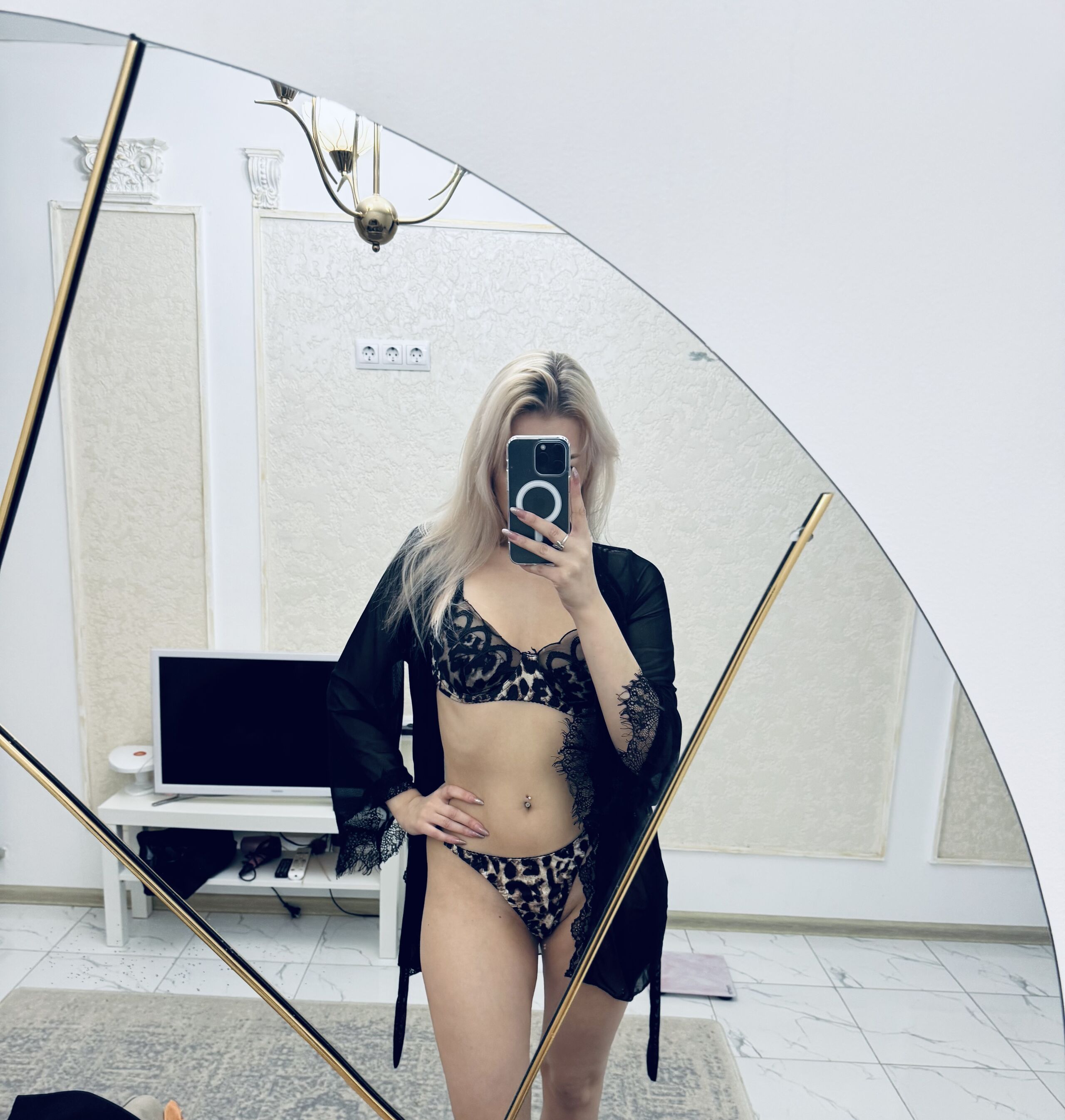 Индивидуалка Ася фото мои 26 лет сделает с удовольствием классический секс и примет у себя