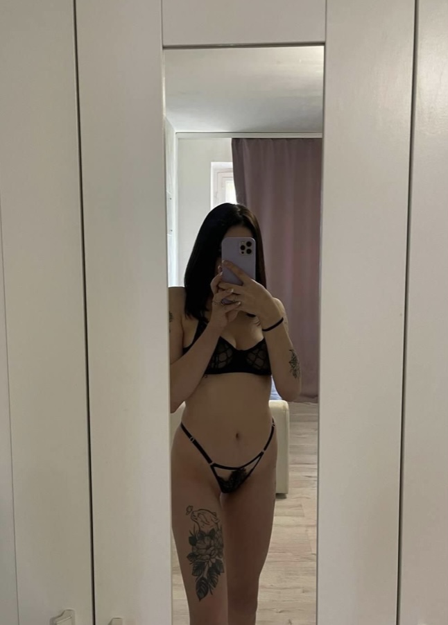 Индивидуалка Саша с 2 размером груди подарит куннилингус и примет у себя