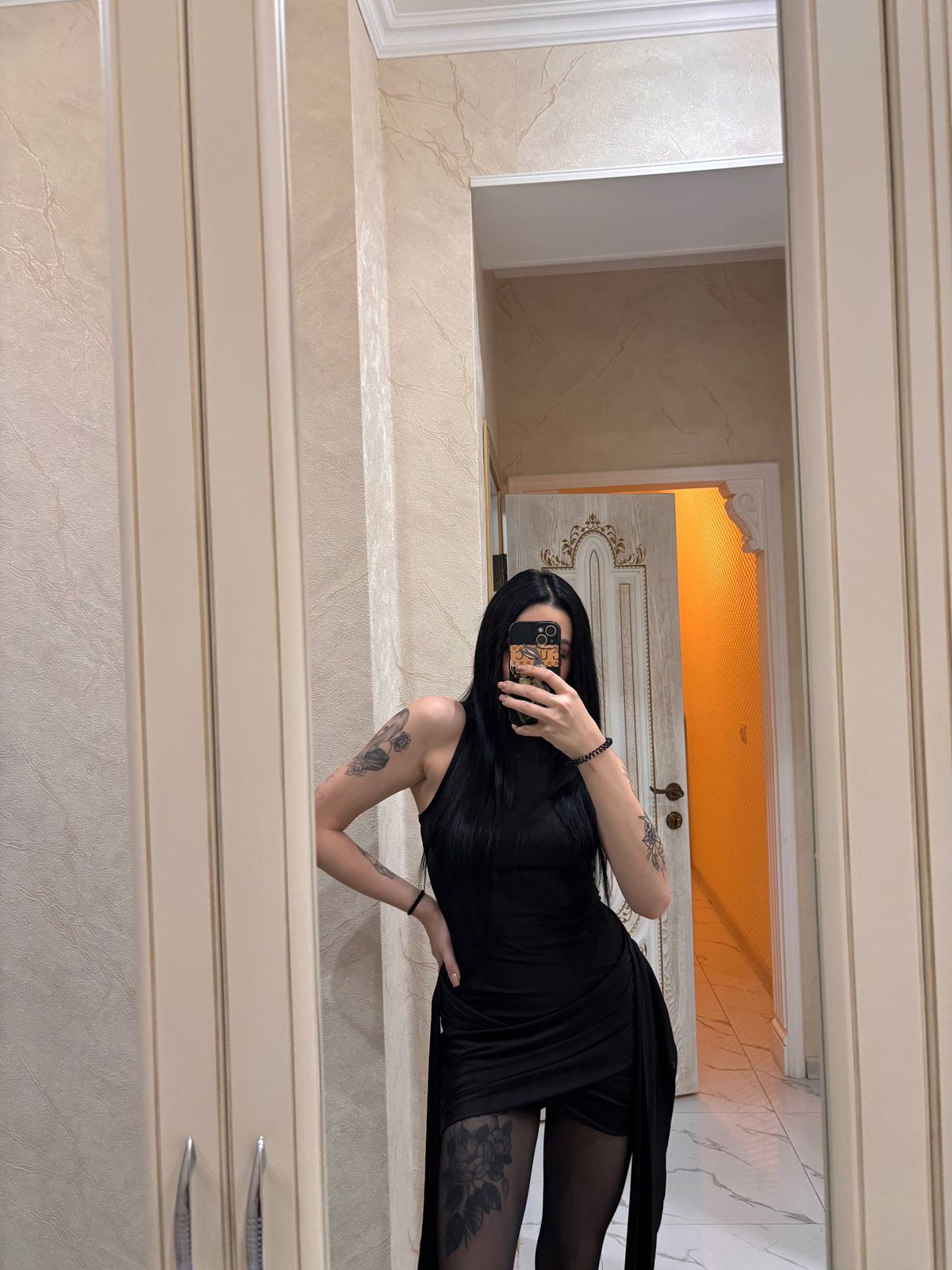 Профессионалка Саша стройная исполнит минет без резинки и примет у себя