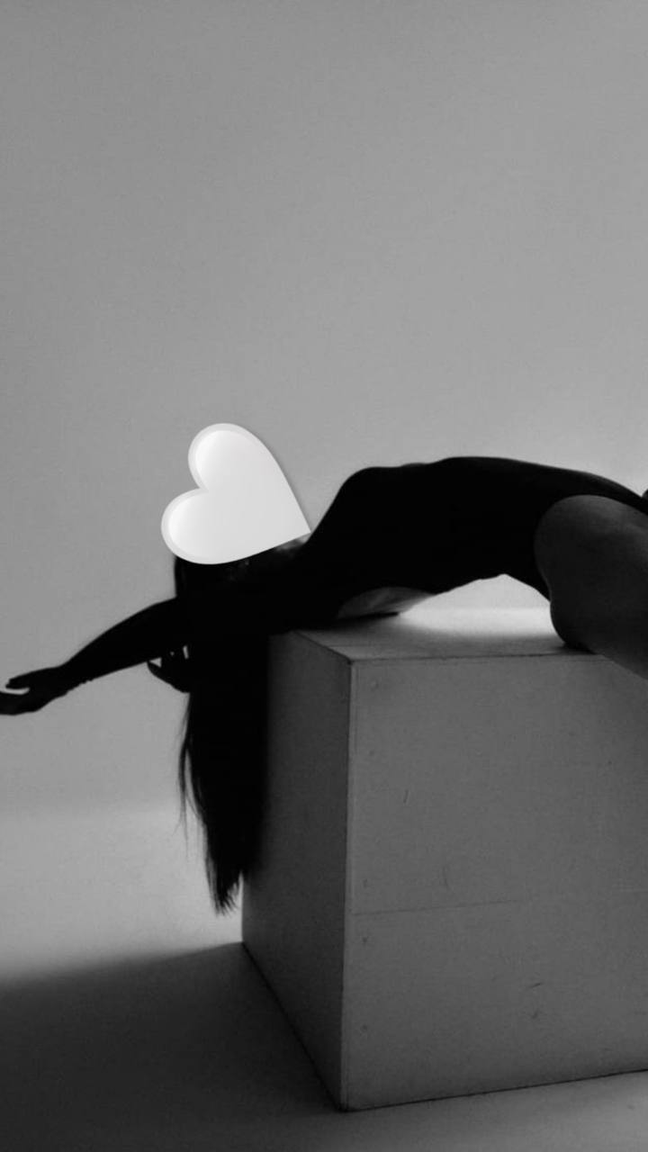 Шлюха Соня с 2 размером груди сделает нежно окончание в рот и примет у себя