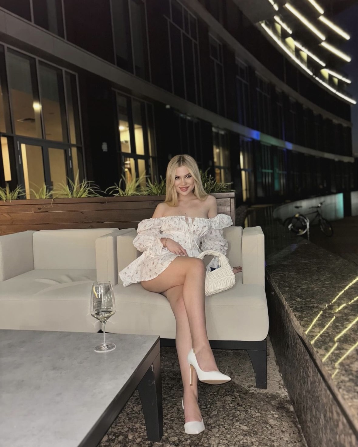 Массажистка Светлана Ессентуки стройная сделает качественно есть подружка и примет у себя в Любой район