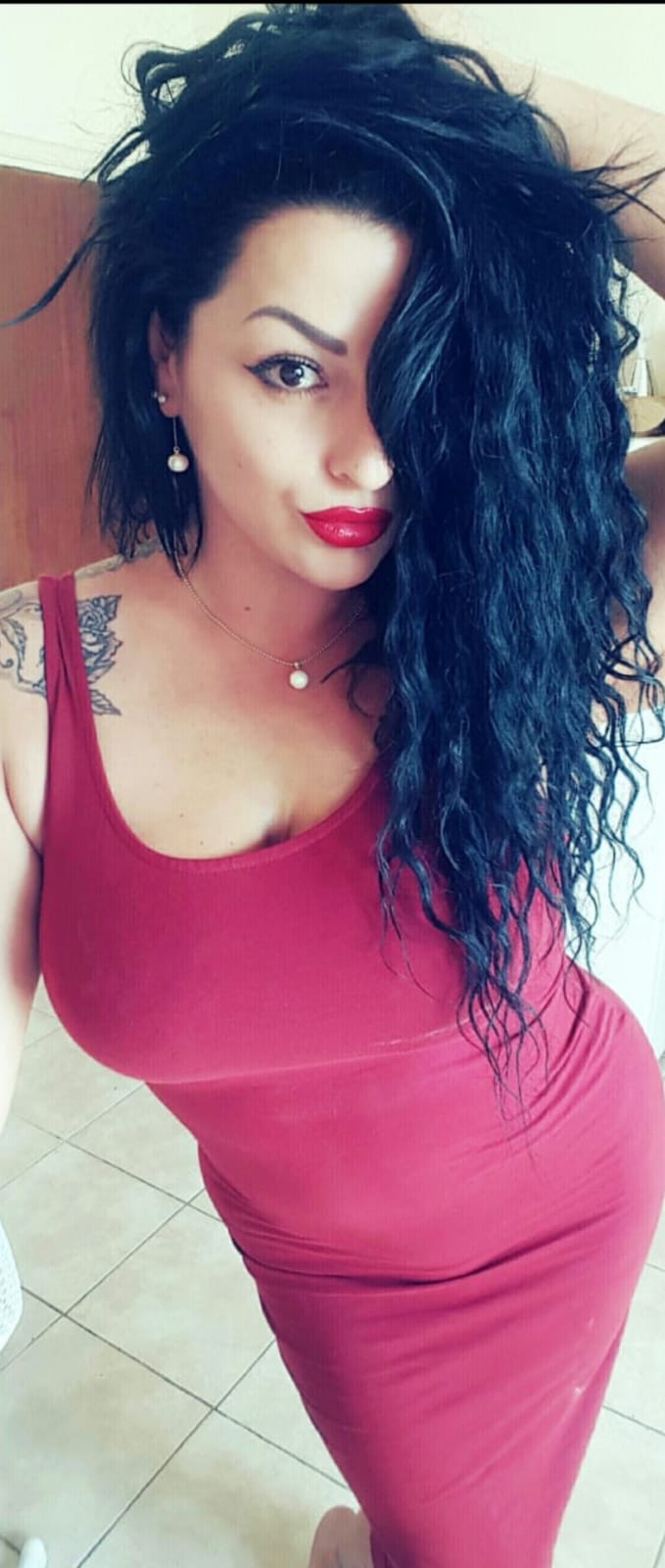 Девушка ЕКАТЕРИНА прекрасная стройная исполнит золотой дождь выдача и пригласит к себе