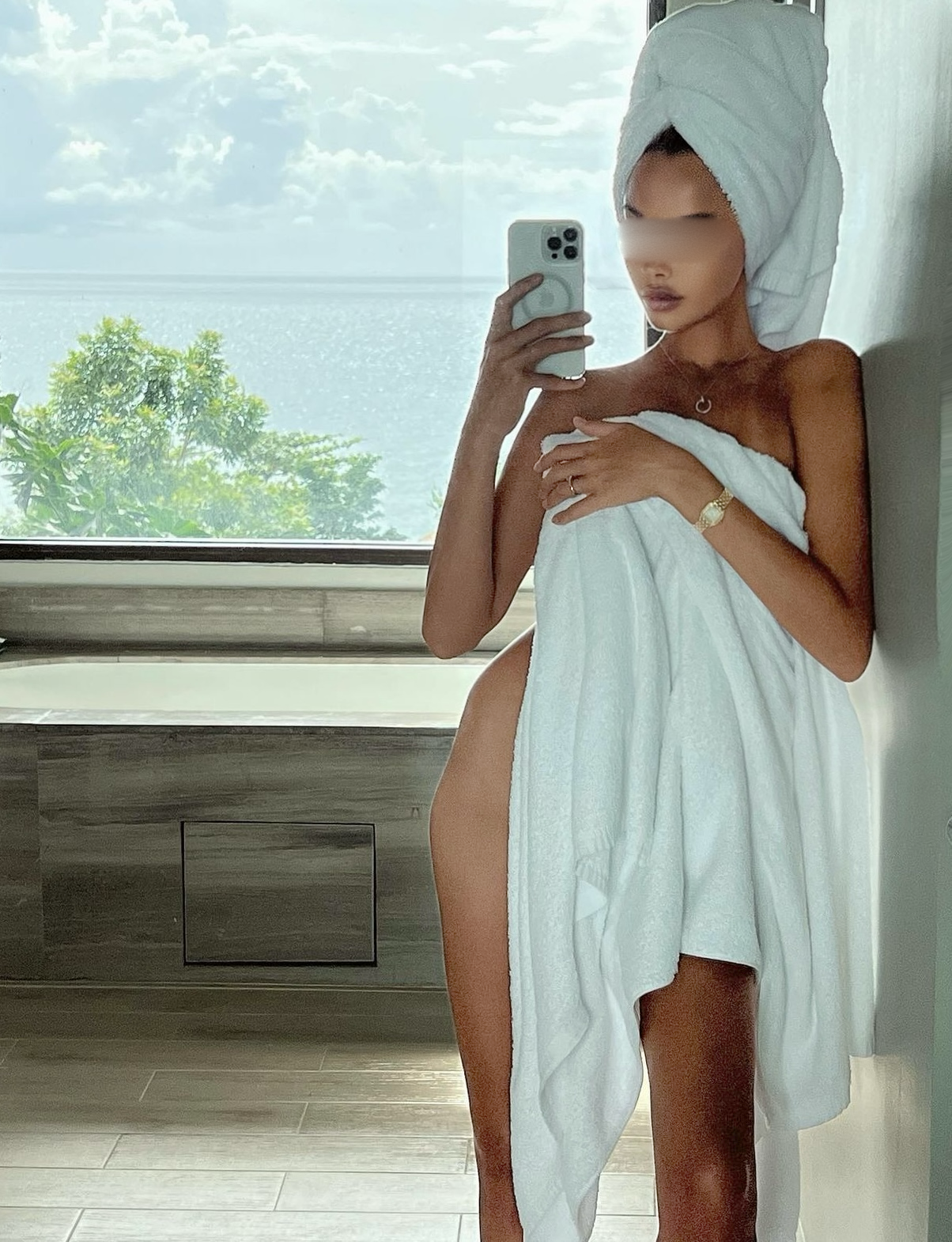 Девочка Lisi Фото мои с 3 размером груди сделает качественно расслабляющий массаж и примет у себя