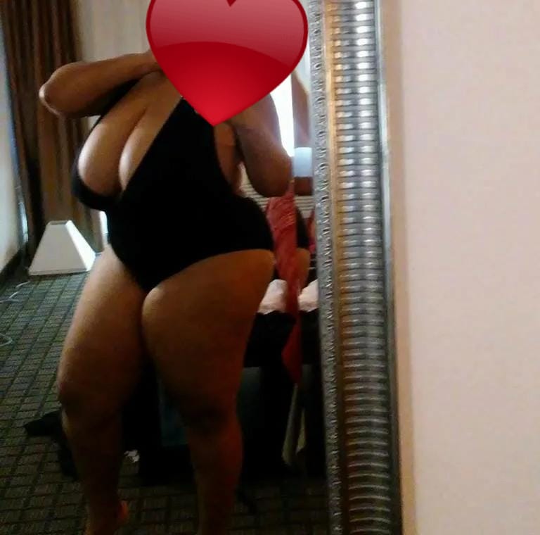 Профессионалка Ирина  БЮСТ семь с 7 размером груди сделает с удовольствием классический секс и примет у себя в Любой район