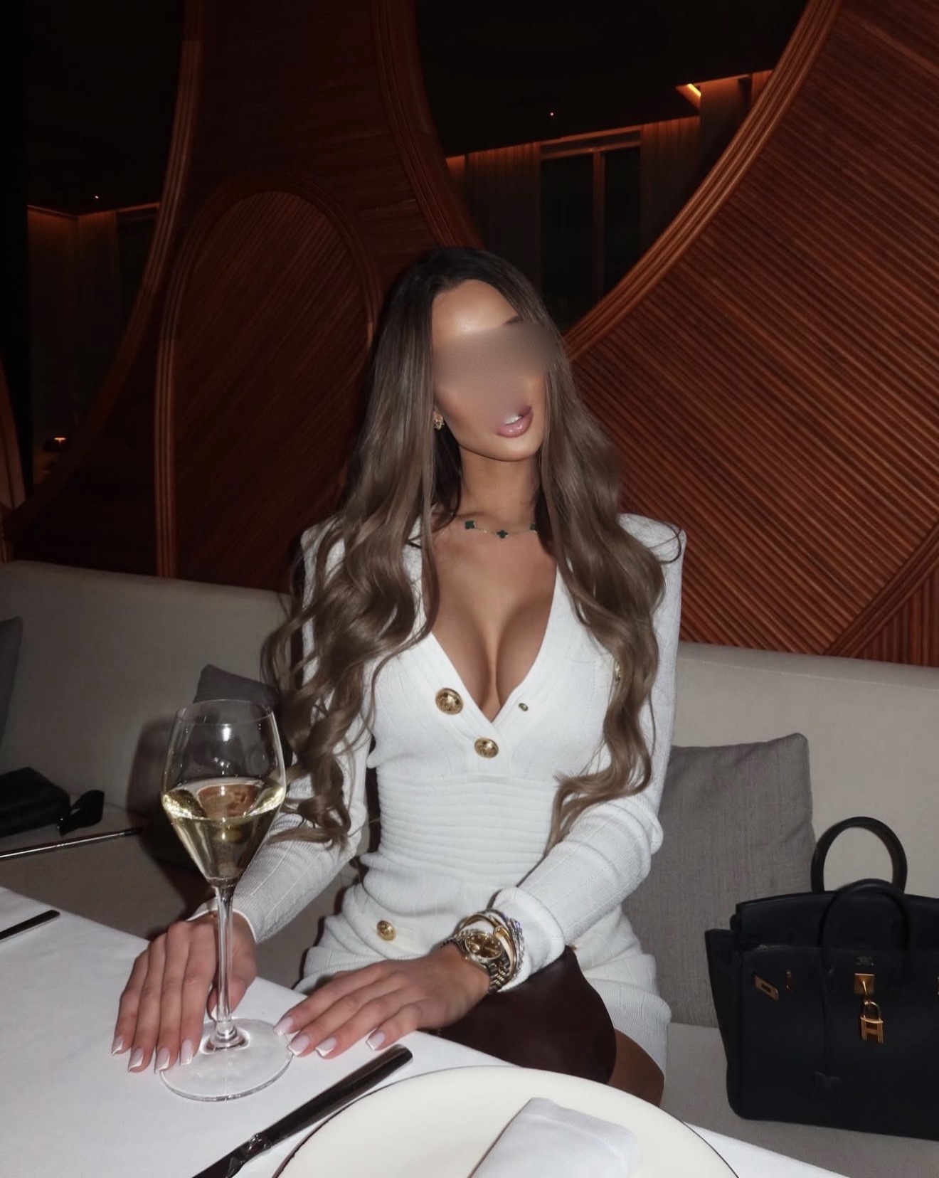 Проститутка Model реальные фото стройная сделает качественно куннилингус и примет у себя в Любой район