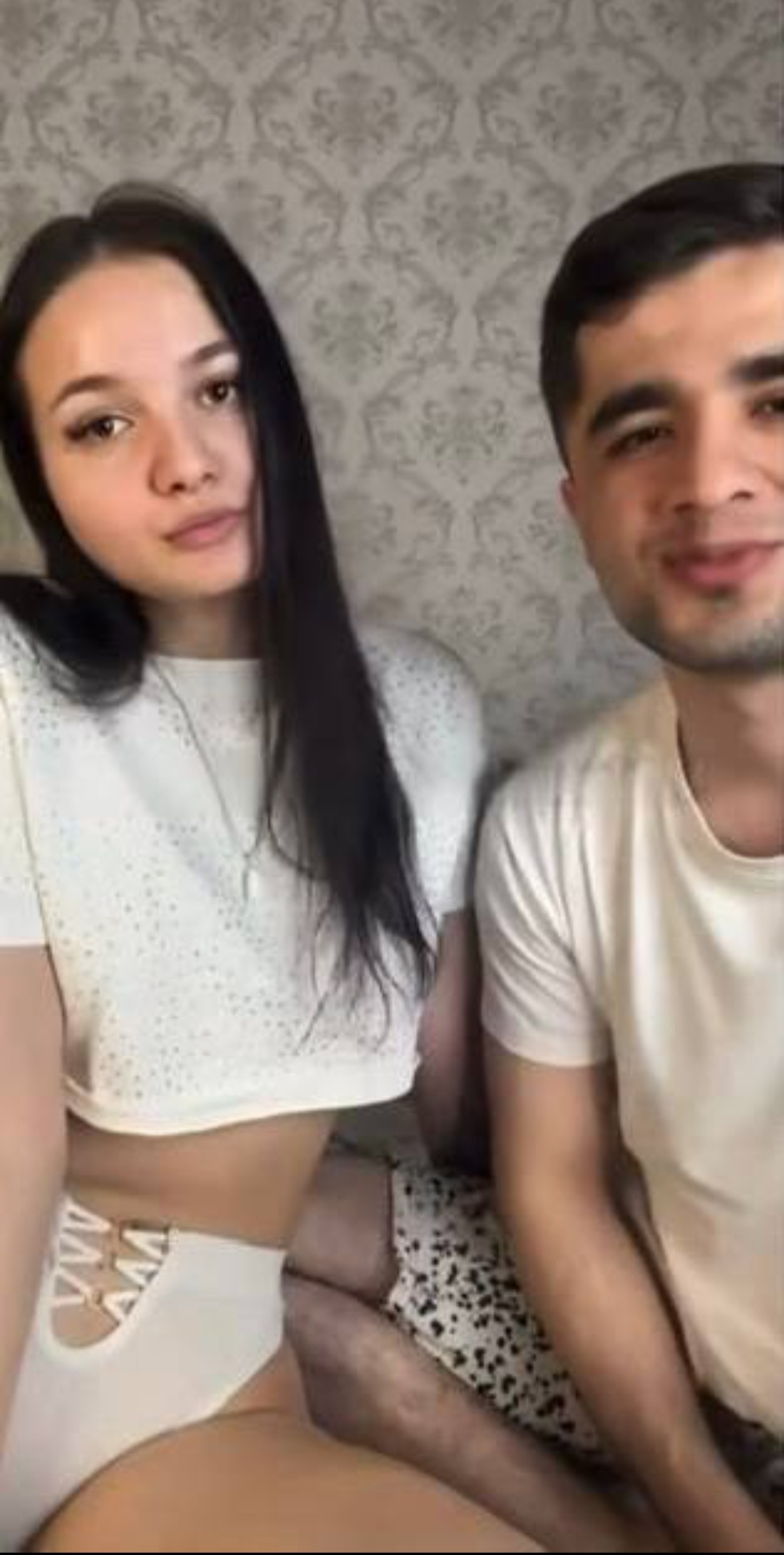 Шатенка РОЗА стройная сделает нежно эротический массаж и примет у себя