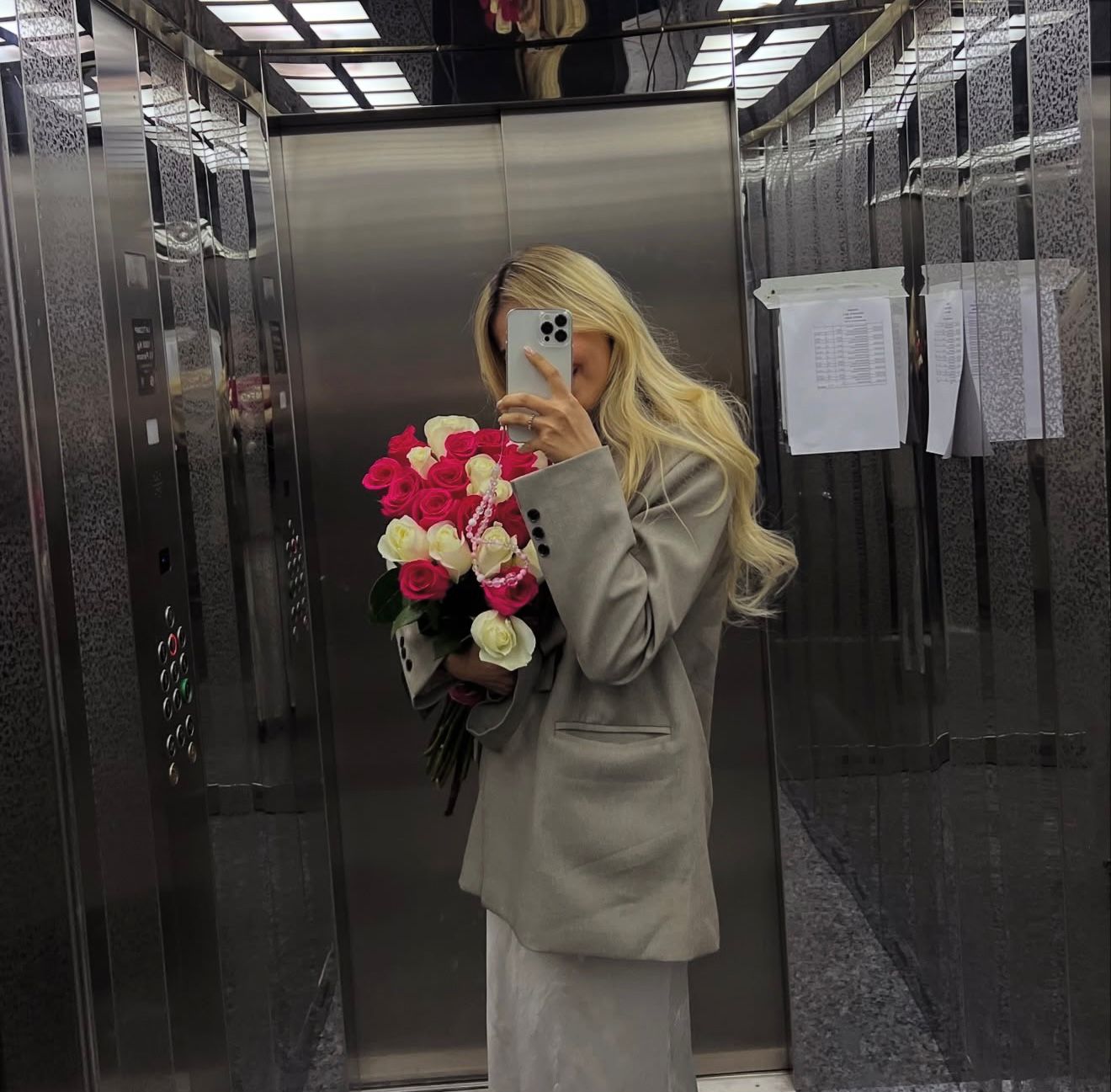 Массажистка Лола выезд по КМВ с 3 размером груди сделает профессионально окончание в рот и пригласит к себе