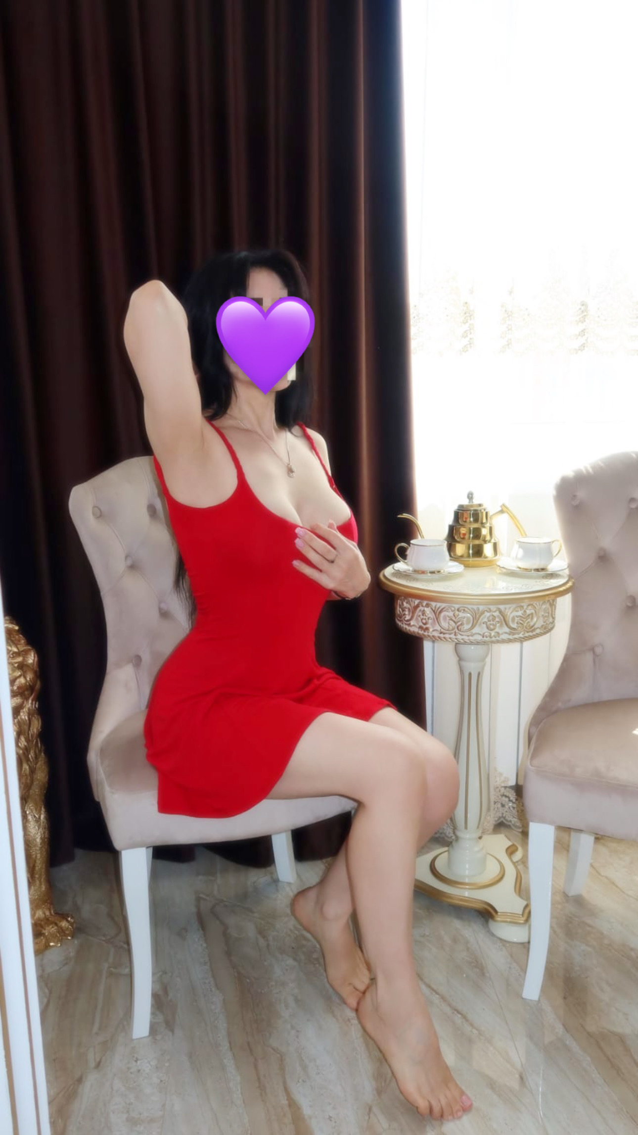 Шлюха Самира с 3 размером груди сделает качественно минет глубокий и позовет в гости