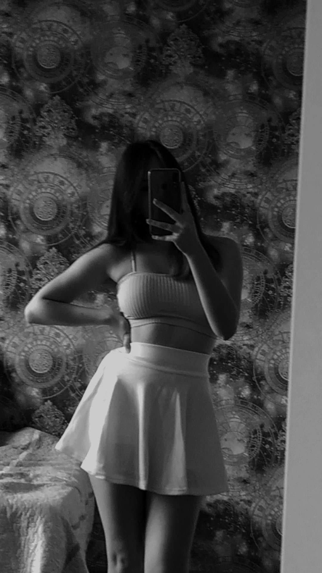 Девочка Влада стройная сделает нежно  и примет у себя