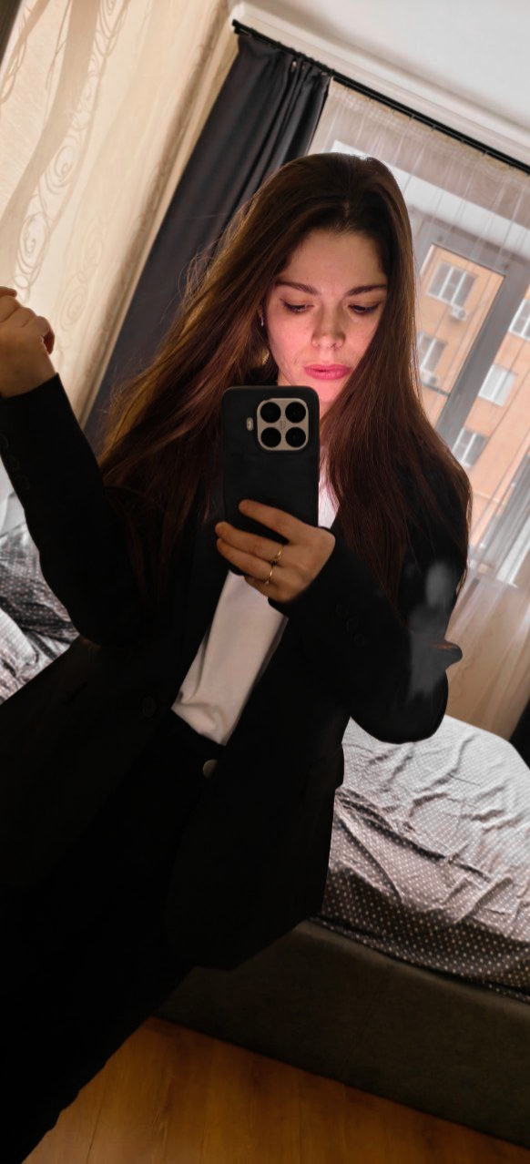 Эскорт Диана 27 лет исполнит минет без резинки и примет у себя