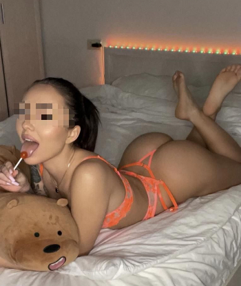 Девочка Альбина 21 лет исполнит минет глубокий и примет у себя в Любой район