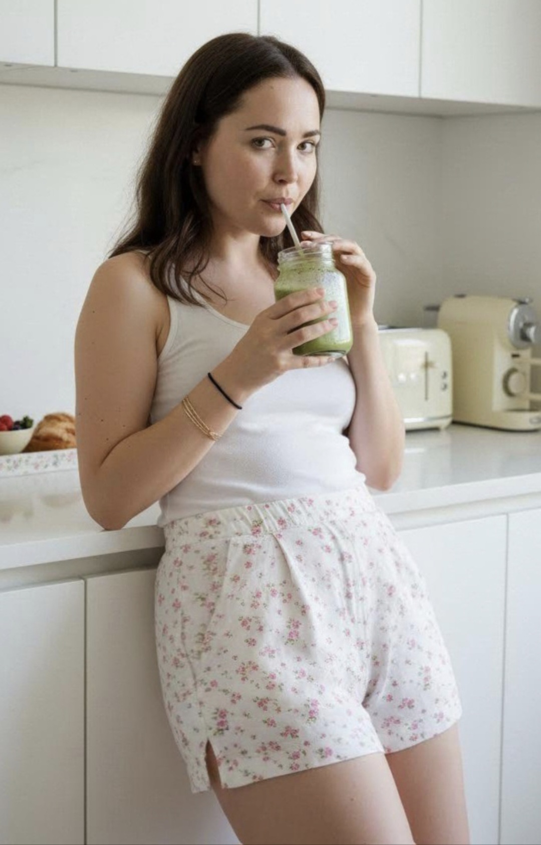 Девушка НОВЕНЬКАЯ с 3 размером груди сделает качественно классический секс и примет у себя в Любой район