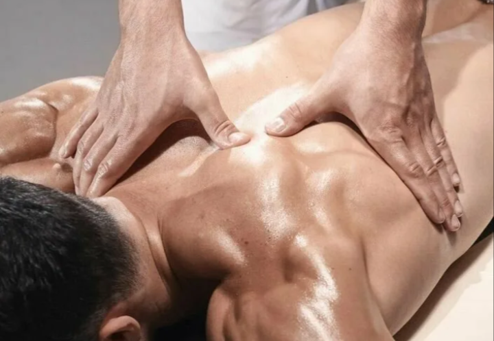 Индивидуалка Макс спортивная подарит точечный массаж и пригласит к себе