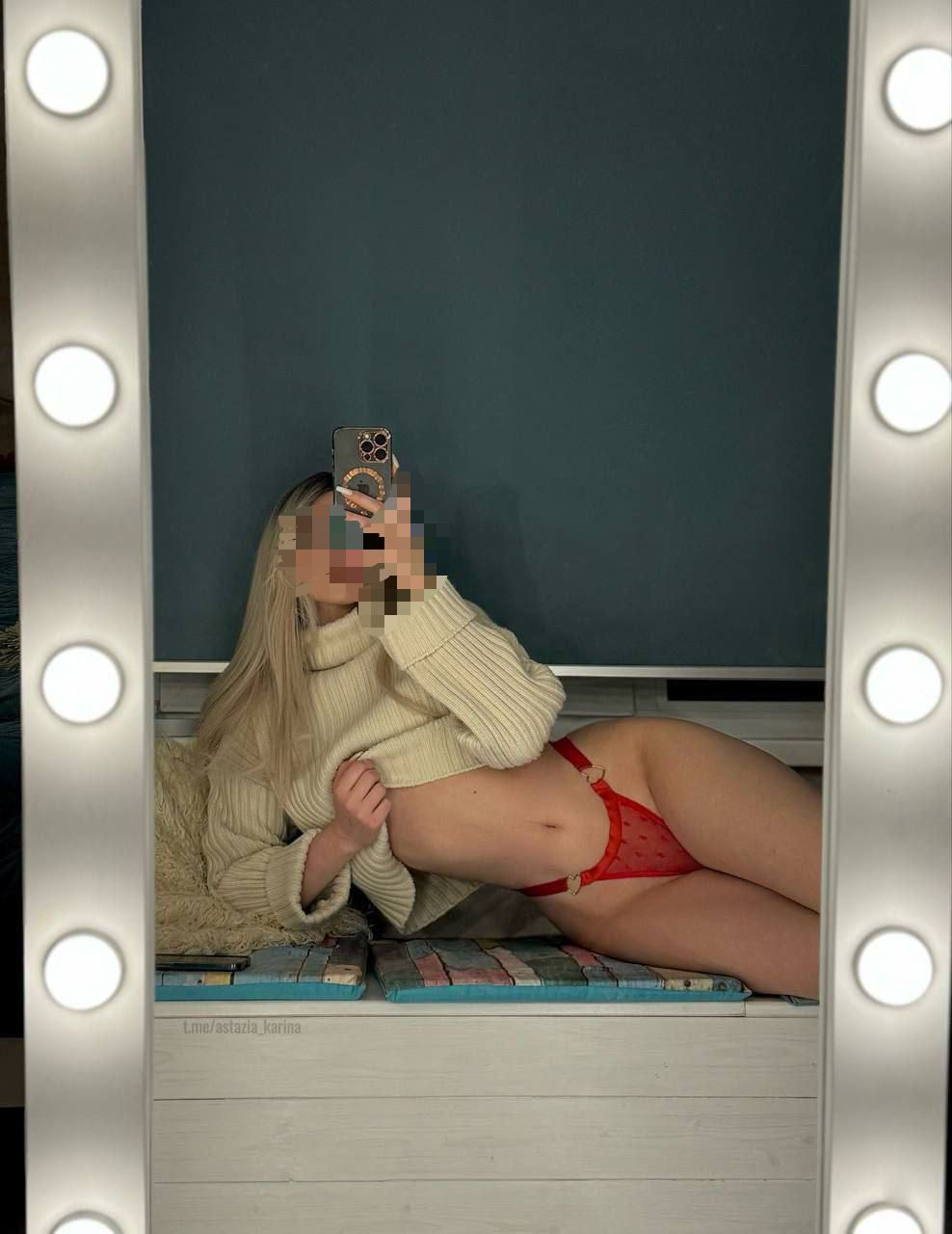 Путана Виктория - фото мои 22 лет сделает нежно эротический массаж и позовет в гости