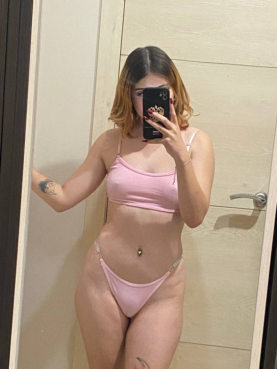 Девушка по вызову Аня с 2 размером груди сделает качественно  и пригласит к себе