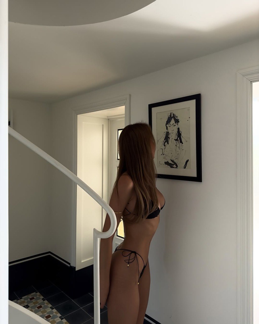 Девушка по вызову Геля Индивидуалка стройная исполнит окончание на лицо и примет у себя в Любой район