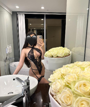 Девушка Эмили 22 лет сделает профессионально классический секс и пригласит к себе в Любой район