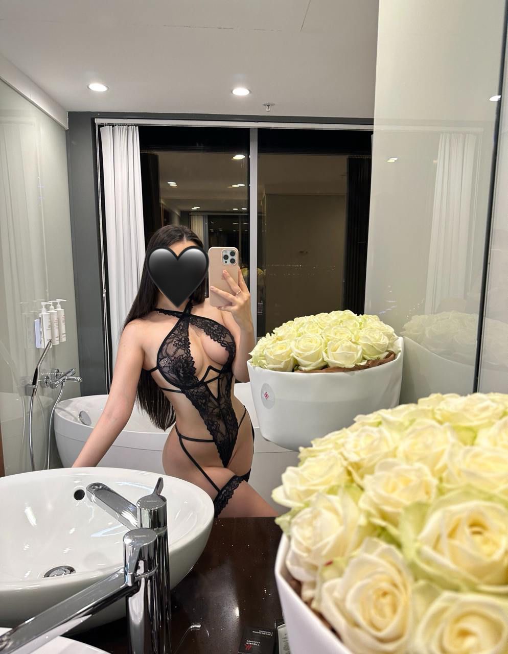 Проститутка Эмили стройная сделает нежно классический секс и примет у себя в Любой район