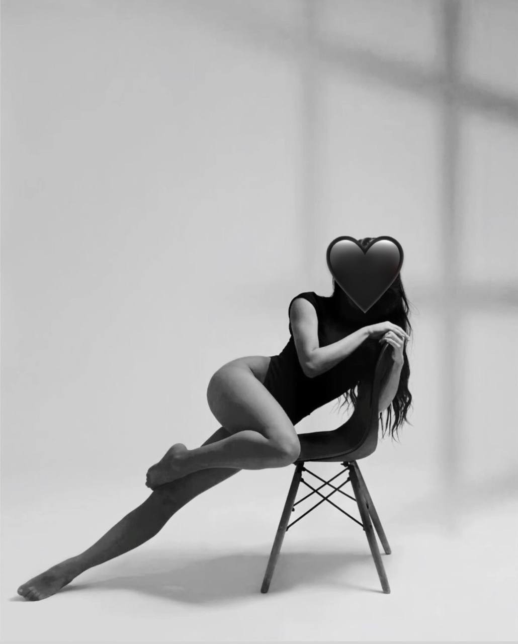 Профессионалка Ариана стройная подарит минет без резинки и пригласит к себе