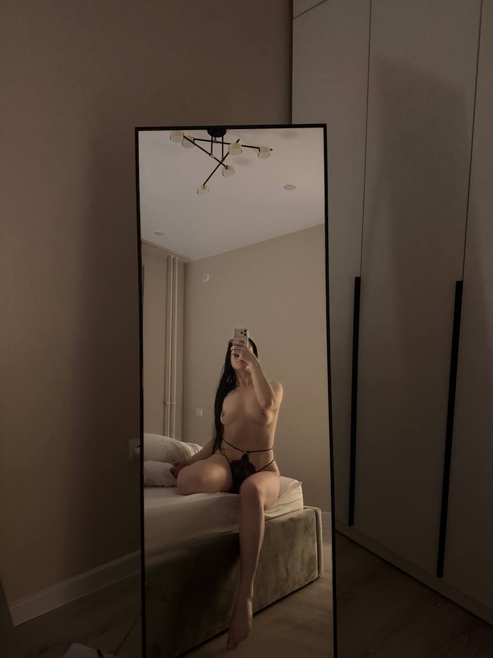 Индивидуалка Милана 22 лет подарит расслабляющий массаж и примет у себя