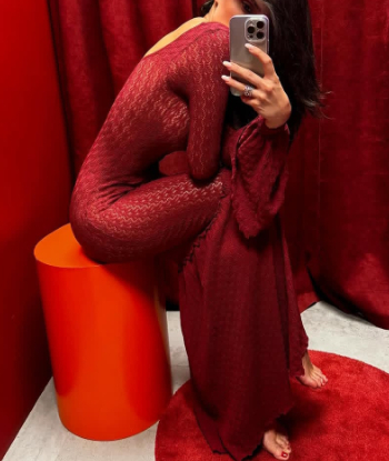 Девочка Lina с 3 размером груди сделает с удовольствием анальный секс и примет у себя