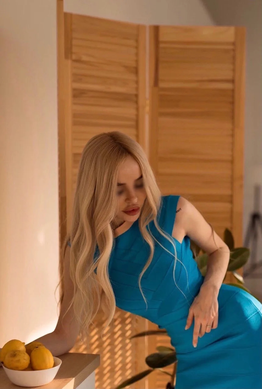 Массажистка Лиза стройная сделает нежно минет в авто и позовет в гости в Любой район