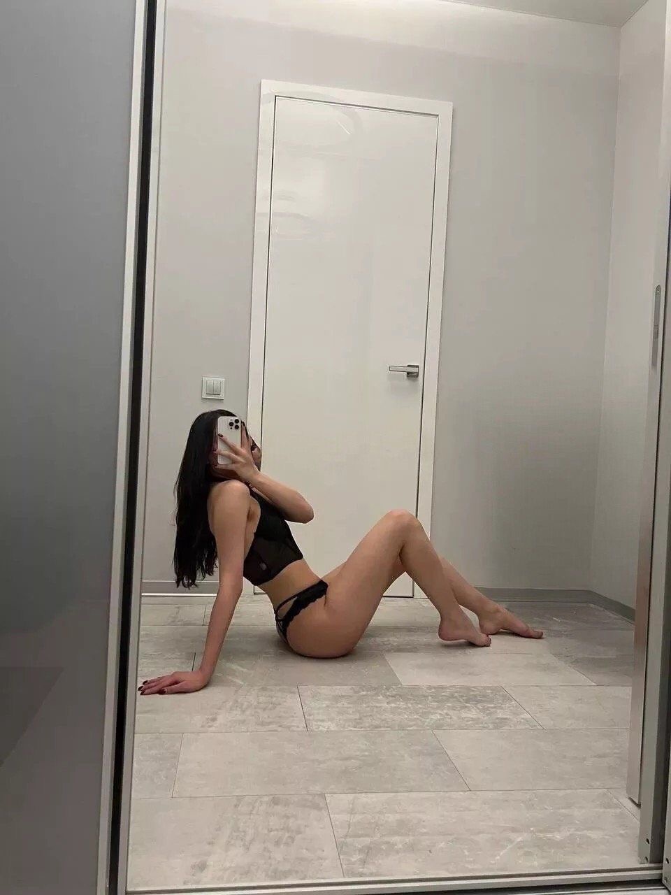 Проститутка Индивидуалка Катя 21 лет исполнит окончание на грудь и позовет в гости